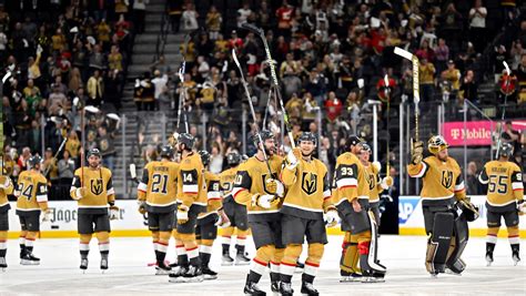 Golden Knights knock out Jets, head to second round